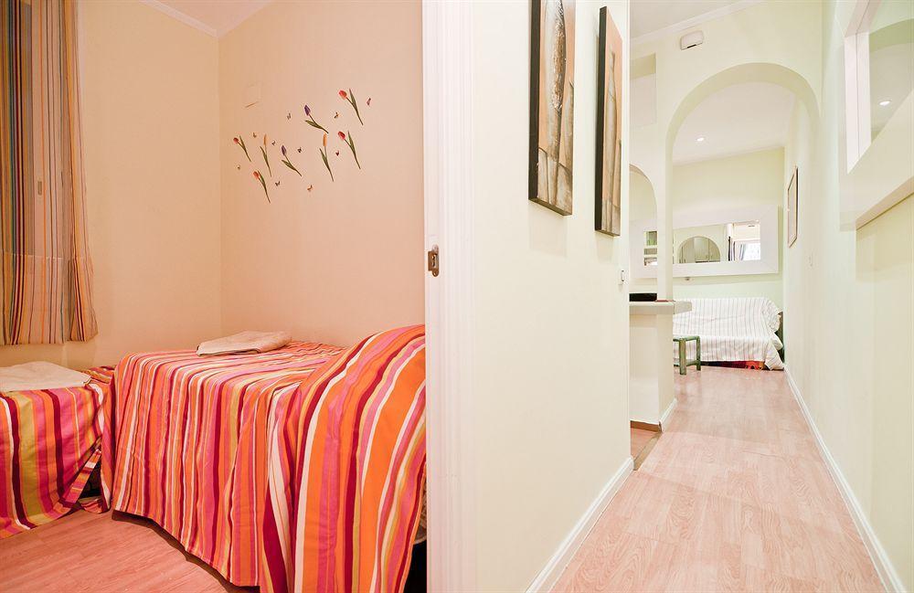 Apartamentos Aqui Me Quedo Madrid Eksteriør bilde