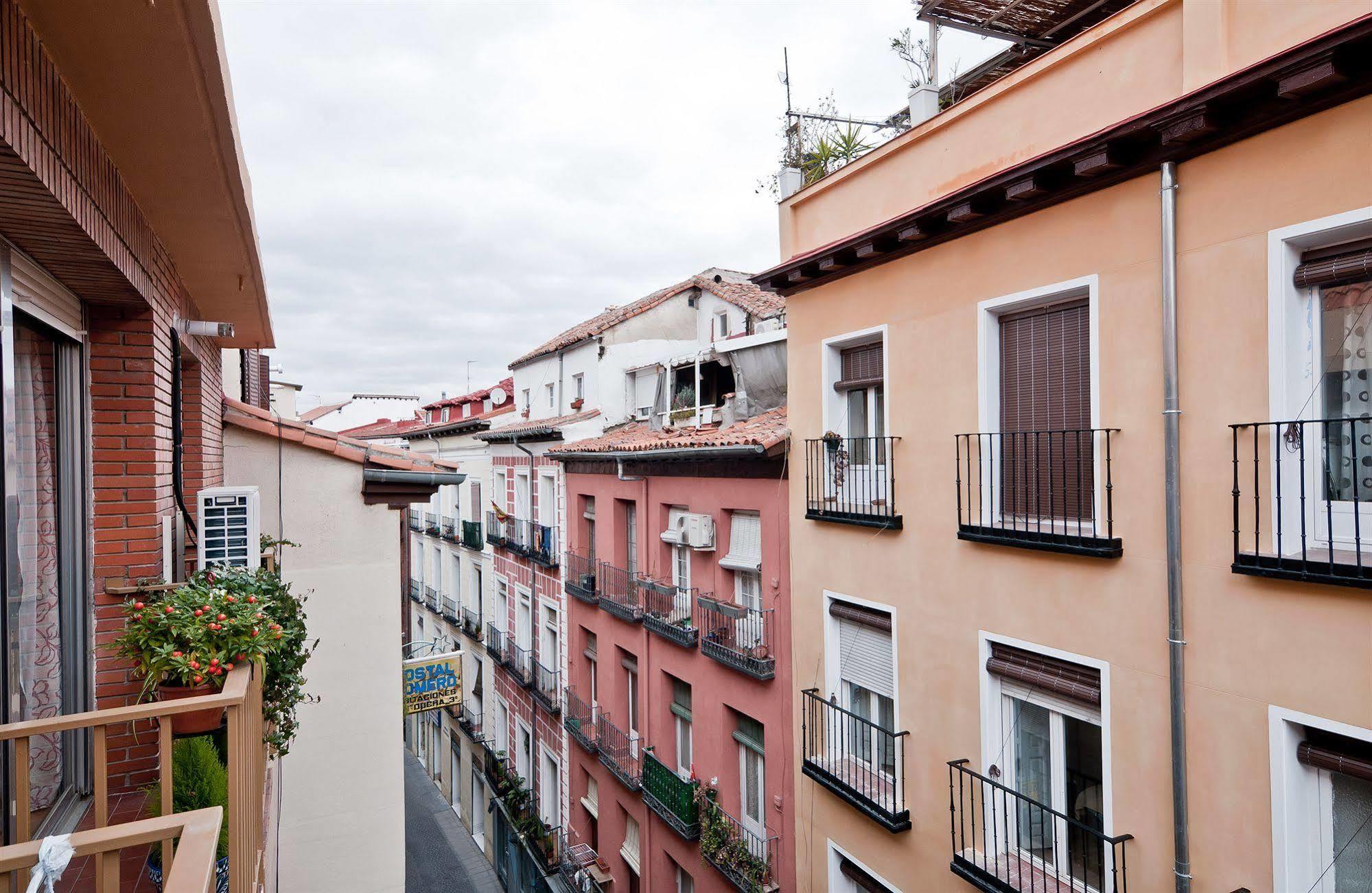 Apartamentos Aqui Me Quedo Madrid Eksteriør bilde