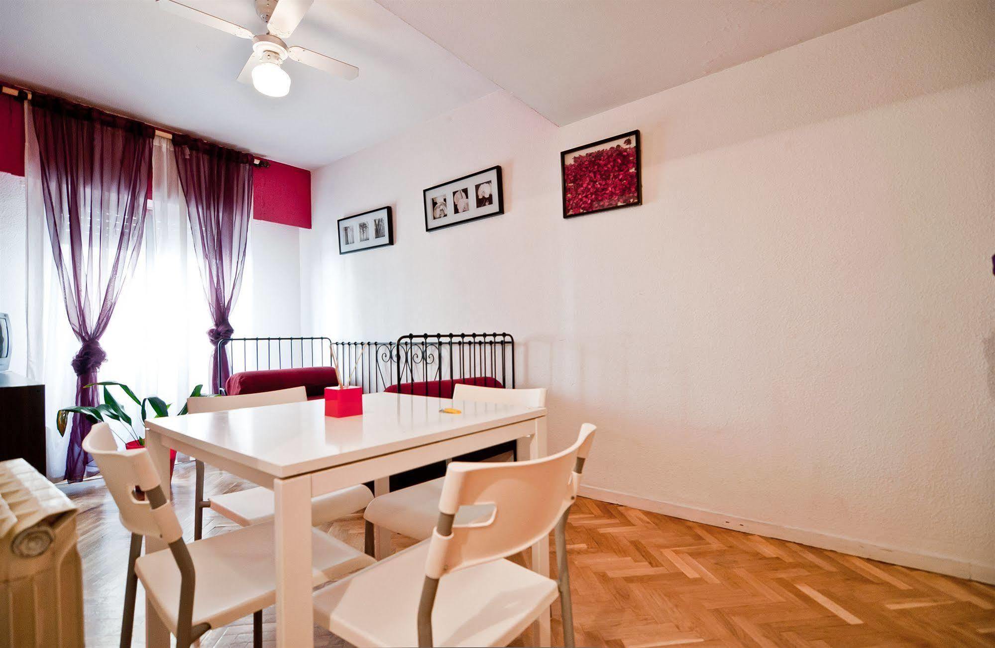 Apartamentos Aqui Me Quedo Madrid Eksteriør bilde