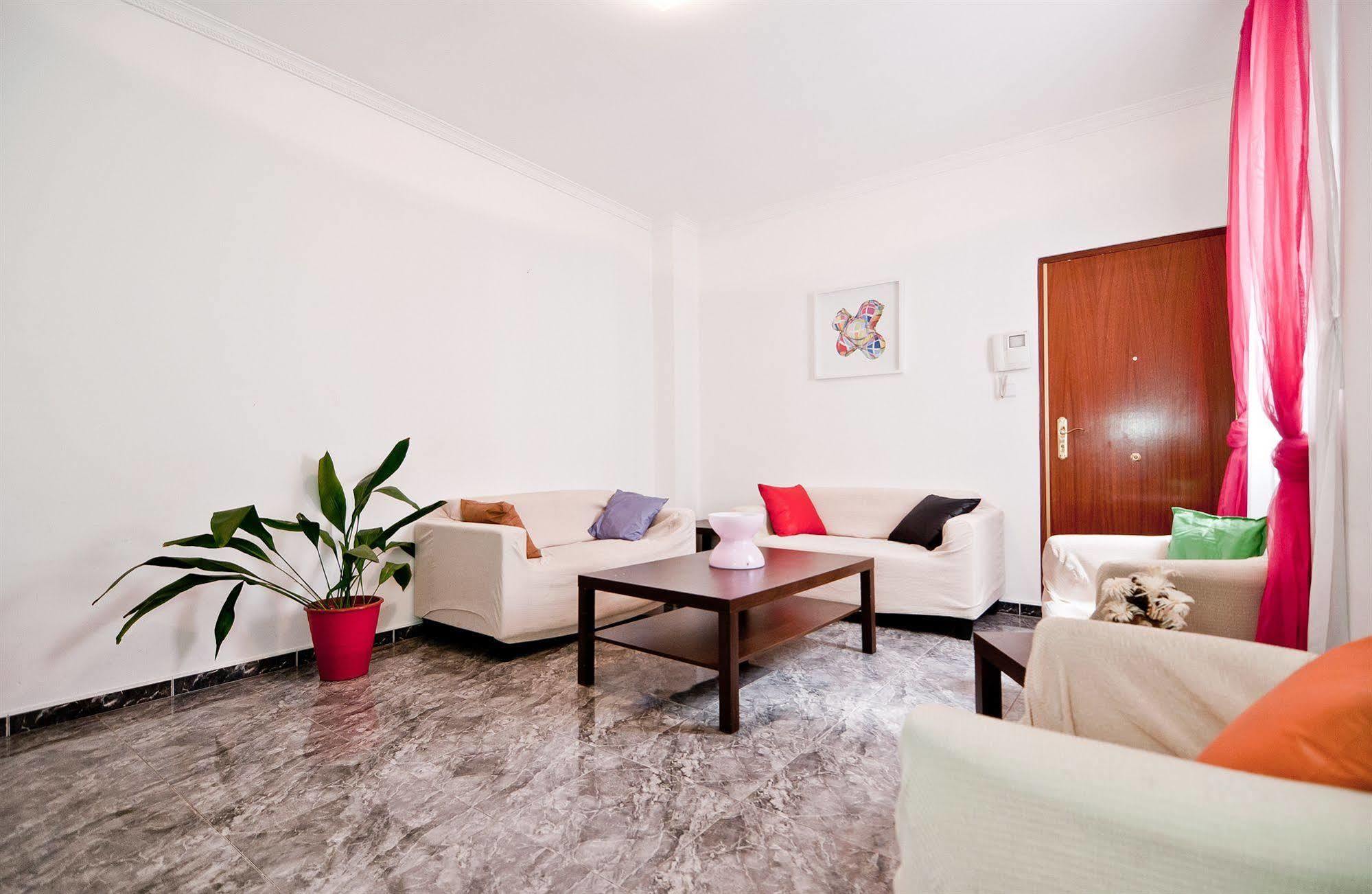 Apartamentos Aqui Me Quedo Madrid Eksteriør bilde