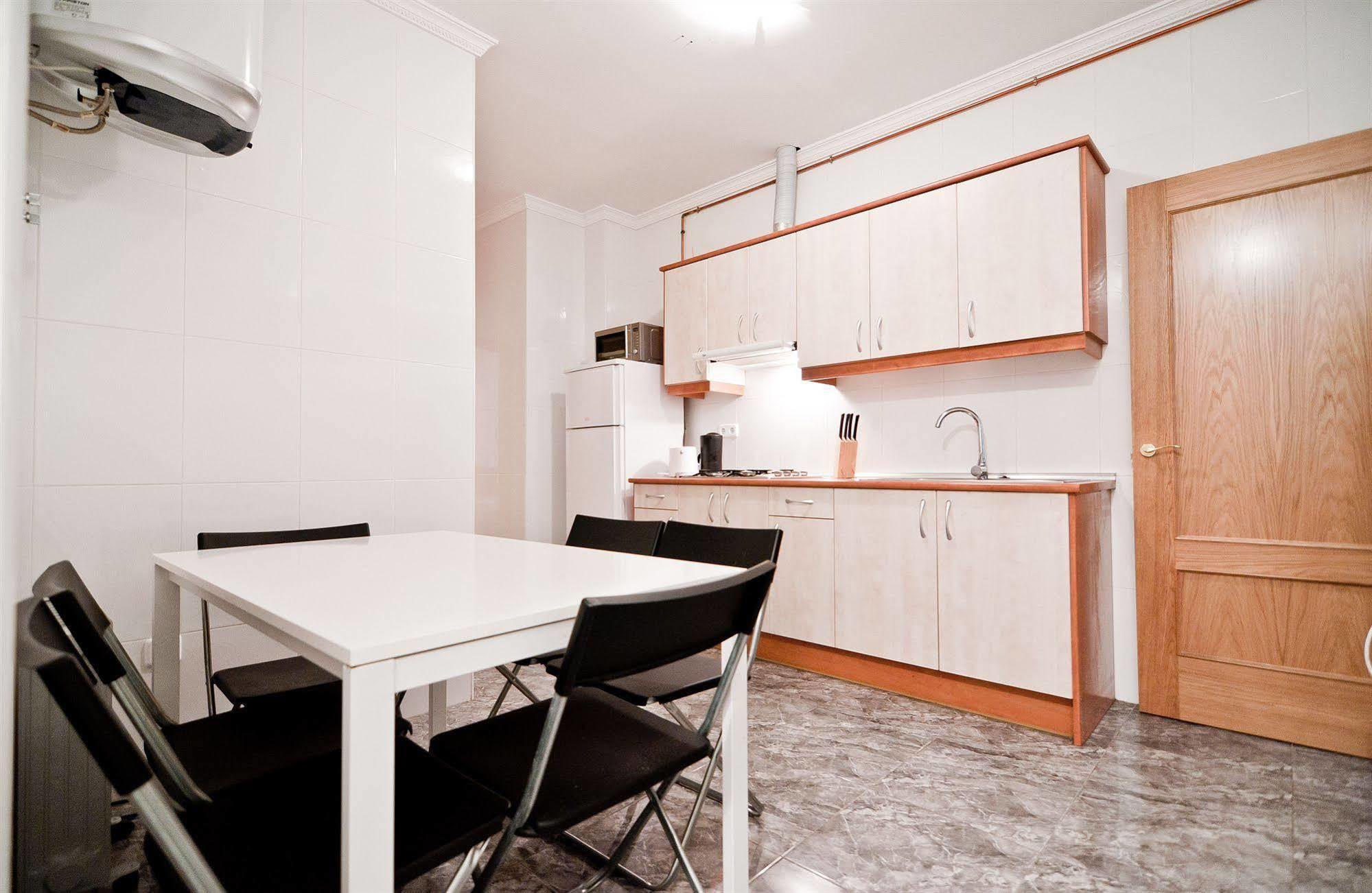 Apartamentos Aqui Me Quedo Madrid Eksteriør bilde