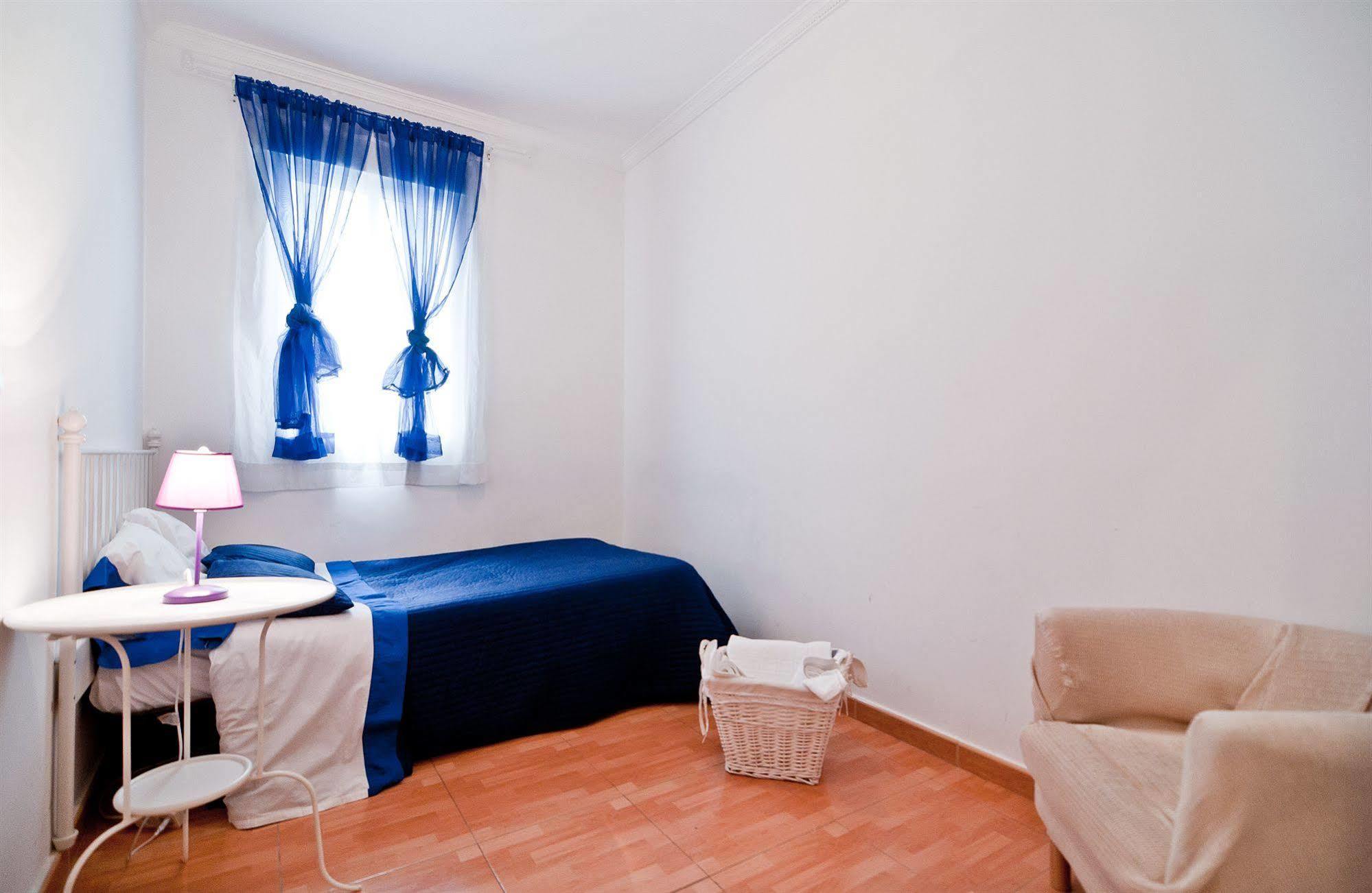 Apartamentos Aqui Me Quedo Madrid Eksteriør bilde