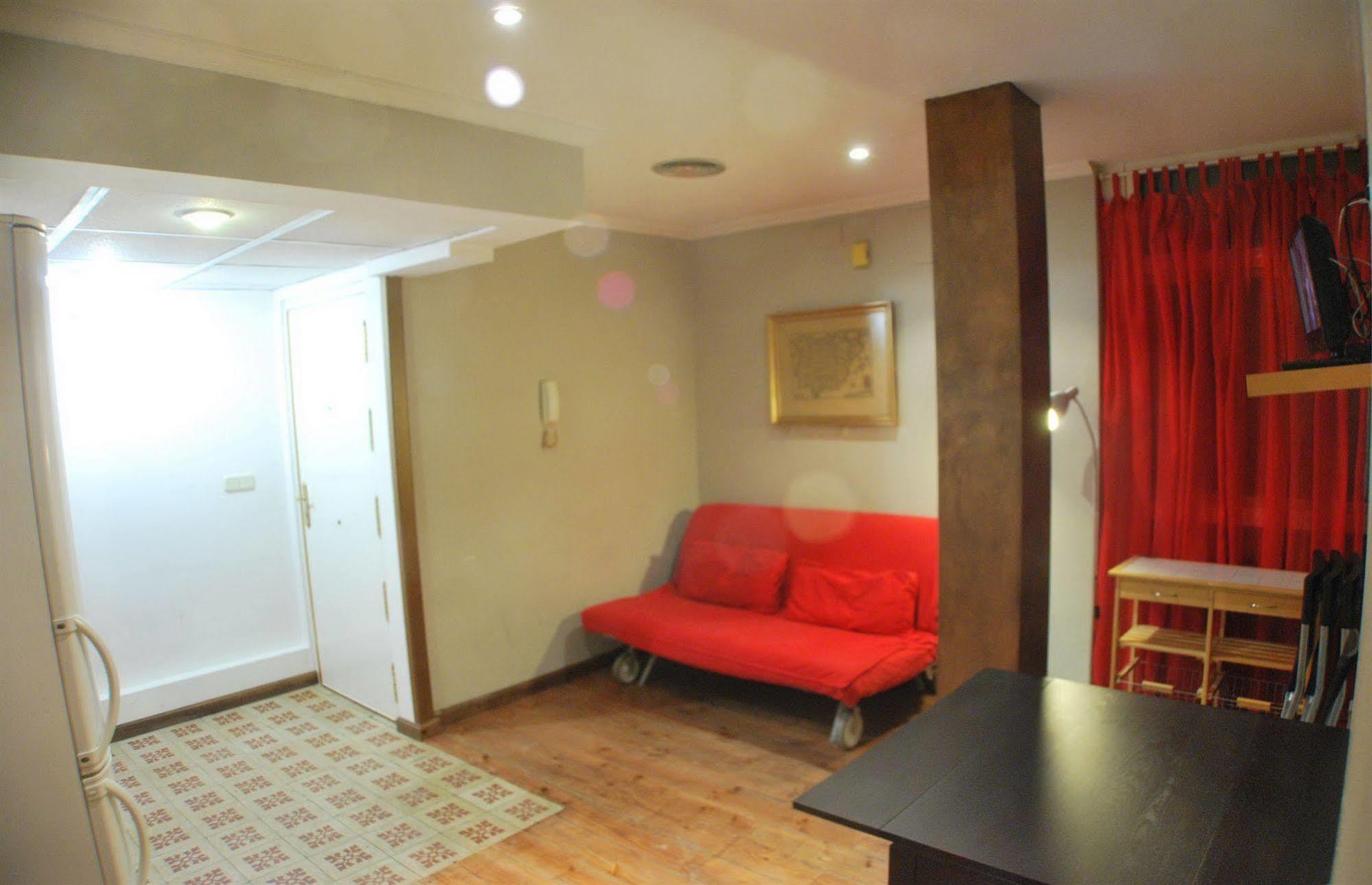 Apartamentos Aqui Me Quedo Madrid Eksteriør bilde