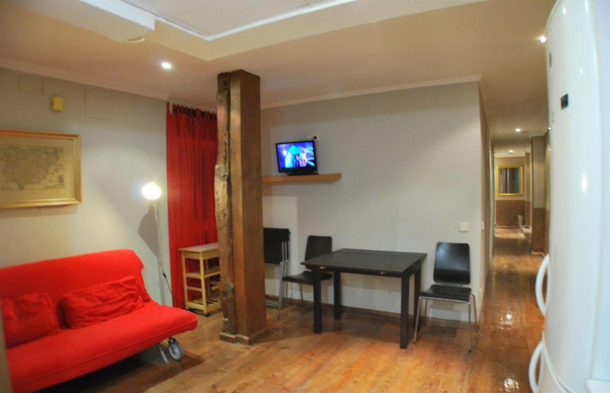 Apartamentos Aqui Me Quedo Madrid Eksteriør bilde